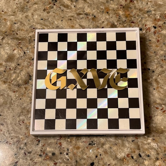 GXVE Beauty by Gwen Stefani Check My Glow highlighter - Picture 2 of 4